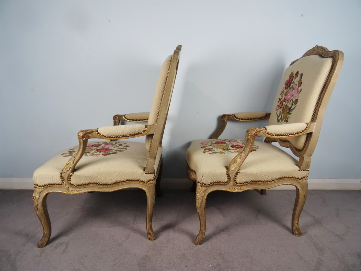 A Fine Pair Of Painted and Gilt French Armchairs (10).JPG